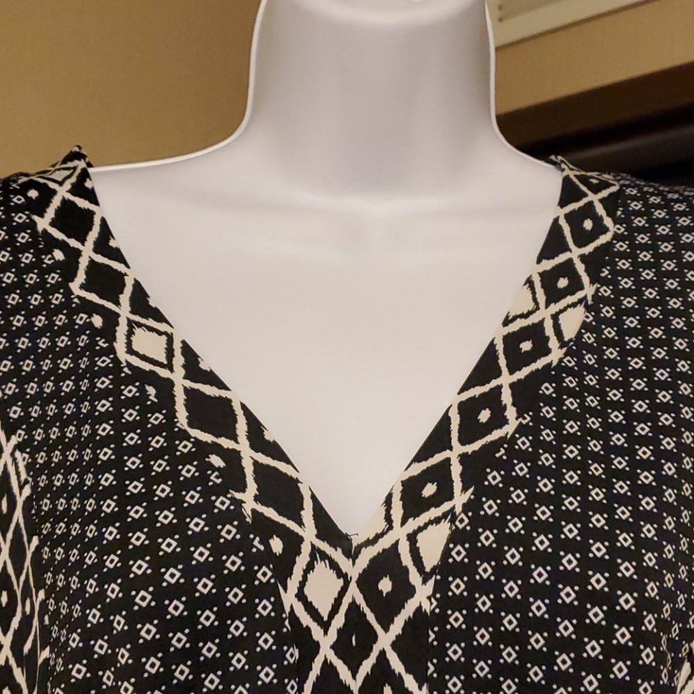 Plus Size Tank - Picture 3 of 4
